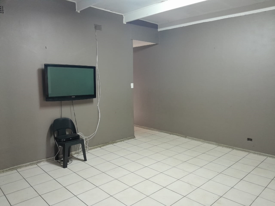 4 Bedroom Property for Sale in Oos Einde North West